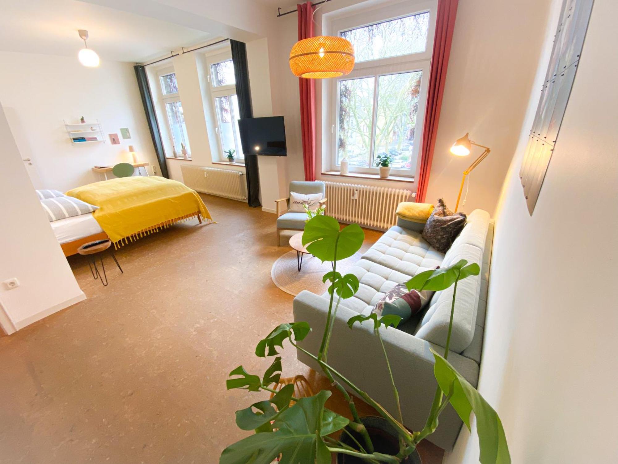 Apartments "Am Rheinorange", Netflix & Prime Дуйсбург Екстериор снимка