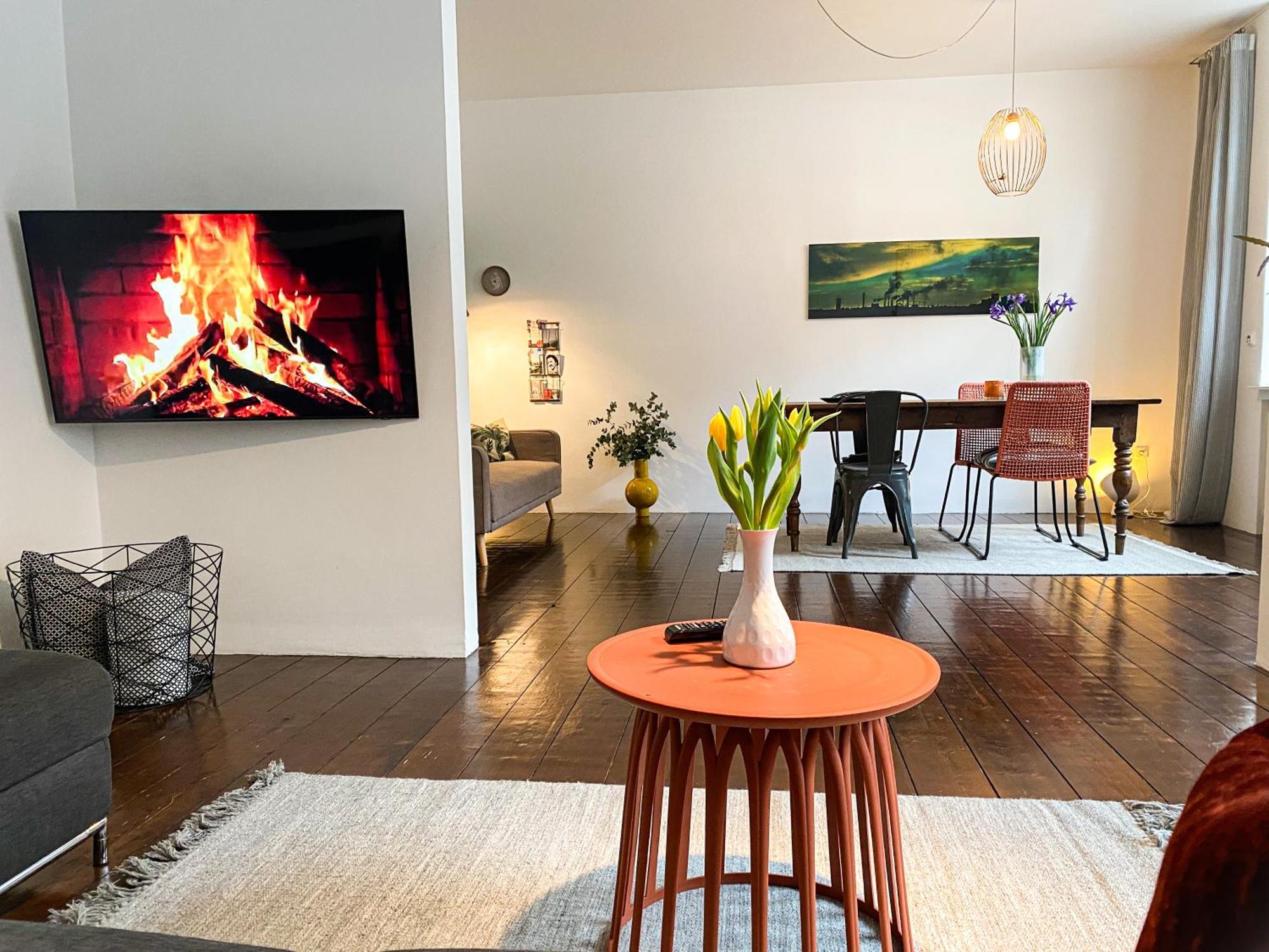 Apartments "Am Rheinorange", Netflix & Prime Дуйсбург Екстериор снимка